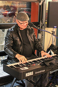 Live Music with Matt Donnelly