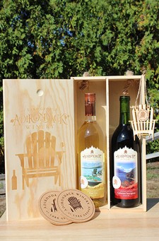 2 Bottle Wooden Gift Box Set With Cabernet Sauvignon & Pinot Gris