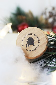 Logo Wooden Top Bottle Stopper 1