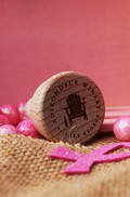 Logo Wooden Top Bottle Stopper