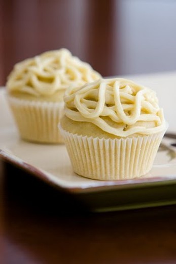 White Diamond Basil & Olive Oil Cupcakes