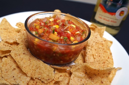 Fresh Mango Salsa with Lake Winds White