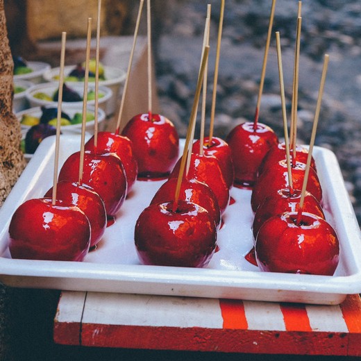 Candy apples made with wine