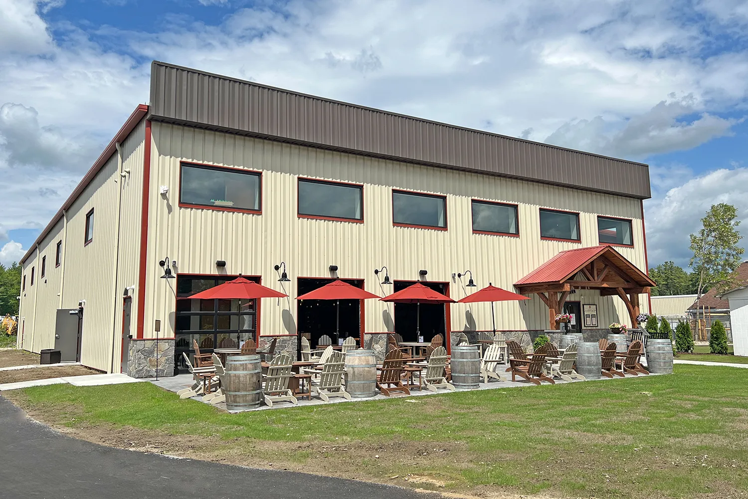 Adirondack Winery Opens Queensbury Wine Making Facility